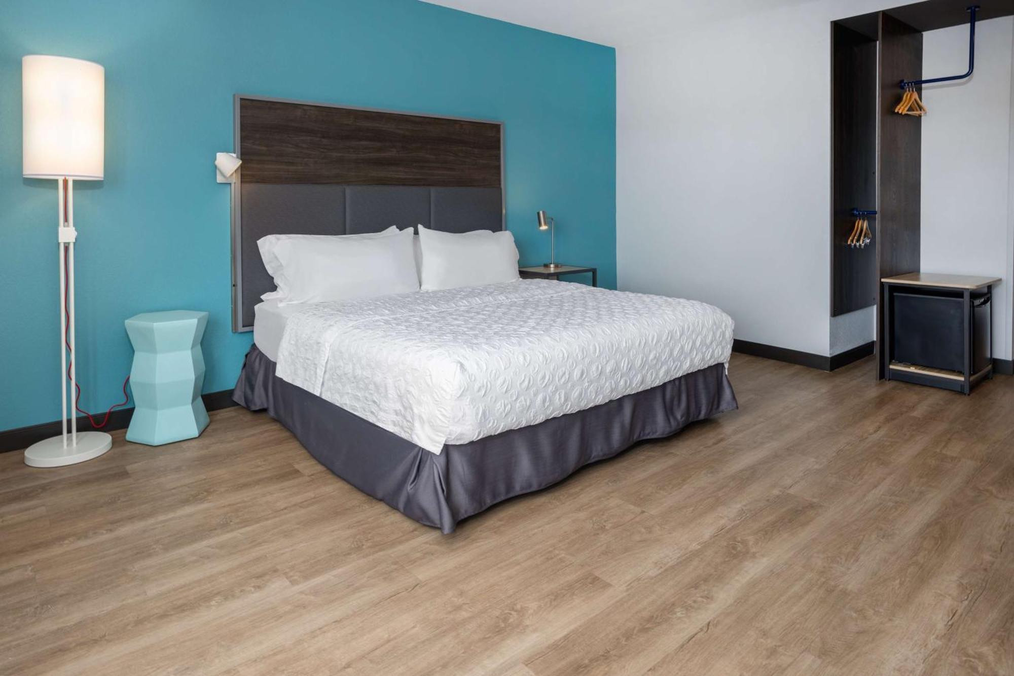 Tru By Hilton Pensacola Airport Medical Center Hotell Exteriör bild