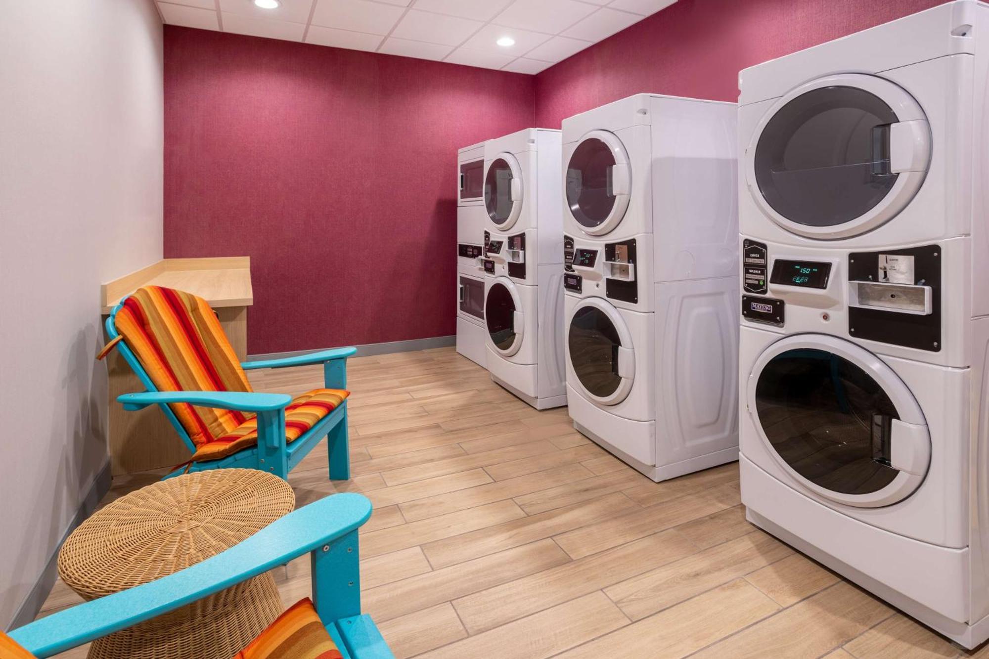 Tru By Hilton Pensacola Airport Medical Center Hotell Exteriör bild