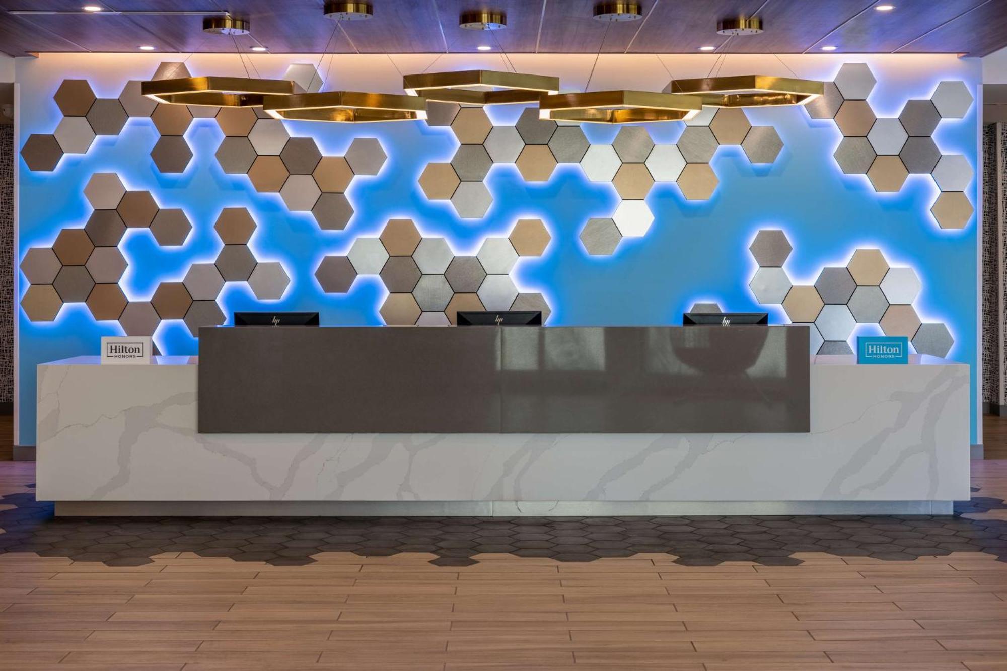 Tru By Hilton Pensacola Airport Medical Center Hotell Exteriör bild