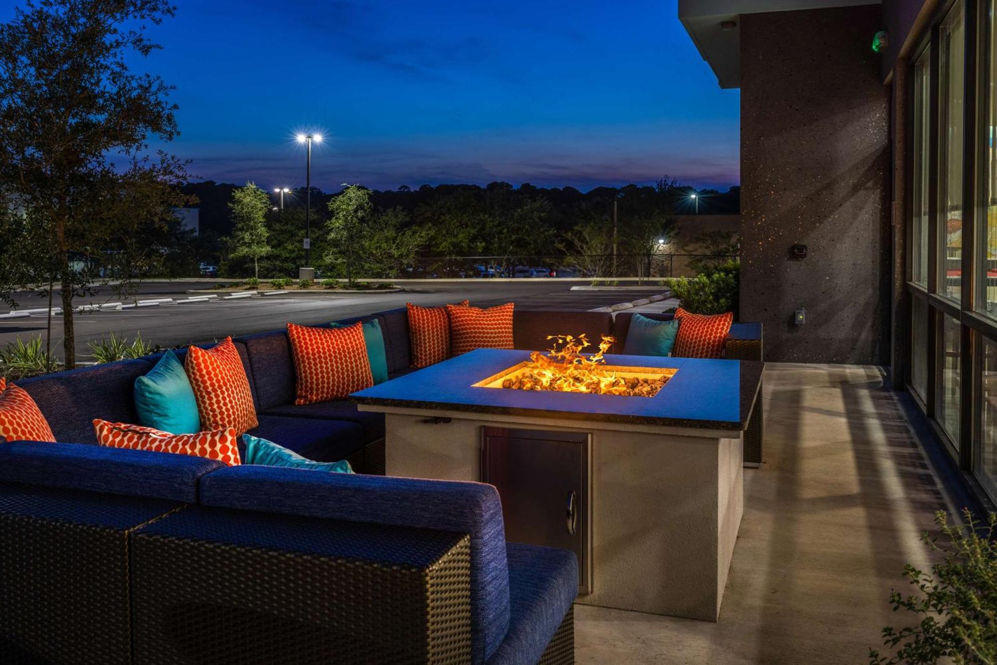 Tru By Hilton Pensacola Airport Medical Center Hotell Exteriör bild