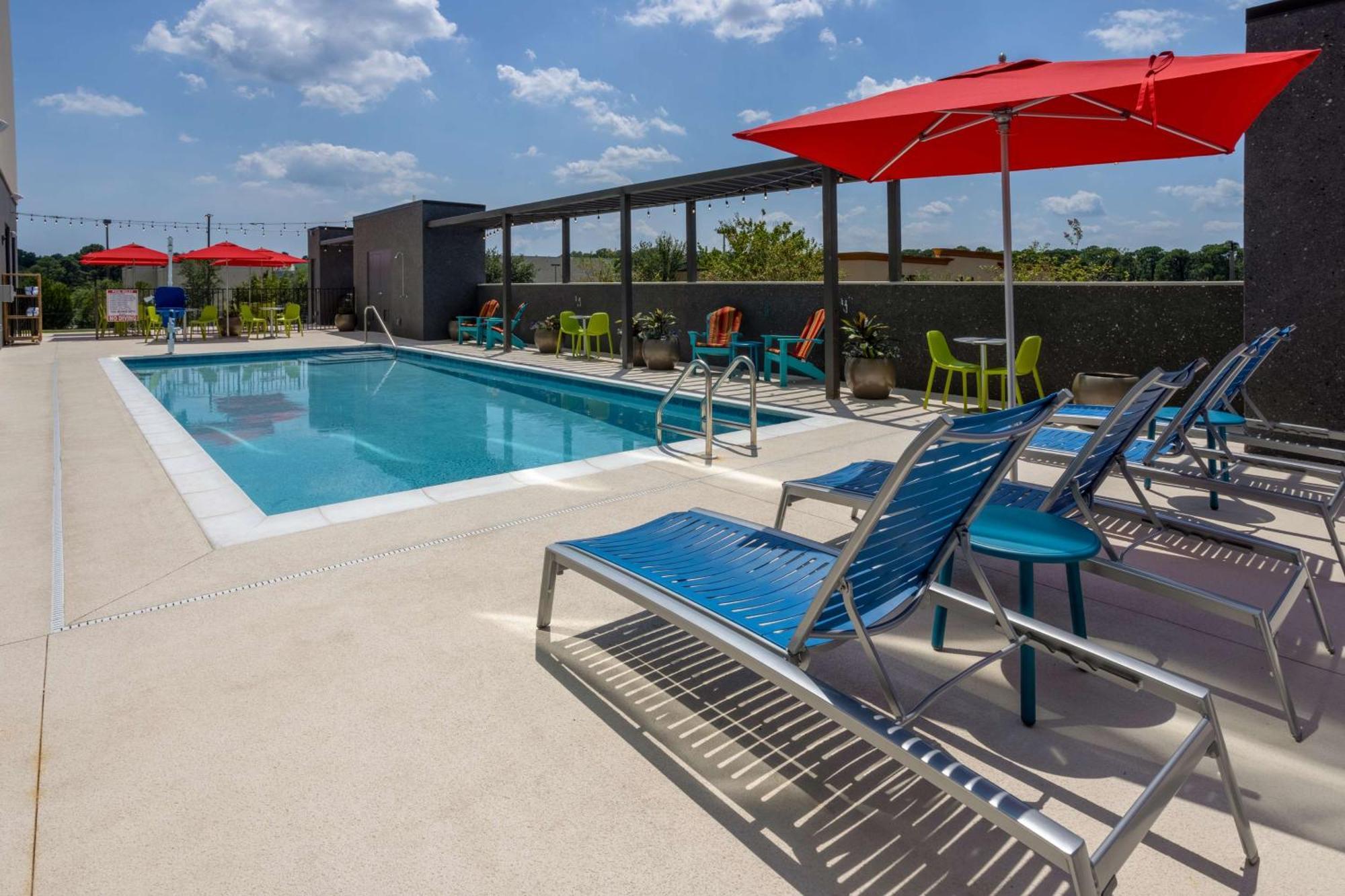 Tru By Hilton Pensacola Airport Medical Center Hotell Exteriör bild